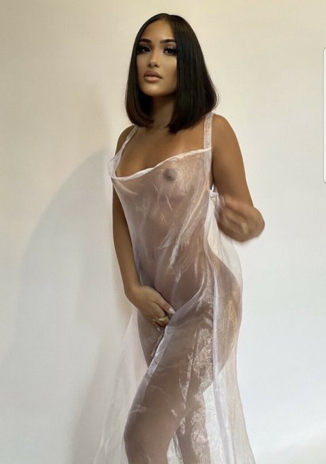 Nacktes geleaktes OnlyFans-Foto von Leena Sayed