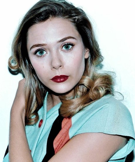 Nacktes geleaktes OnlyFans-Foto von Elizabeth Olsen