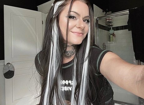 Yourfavlittledemon