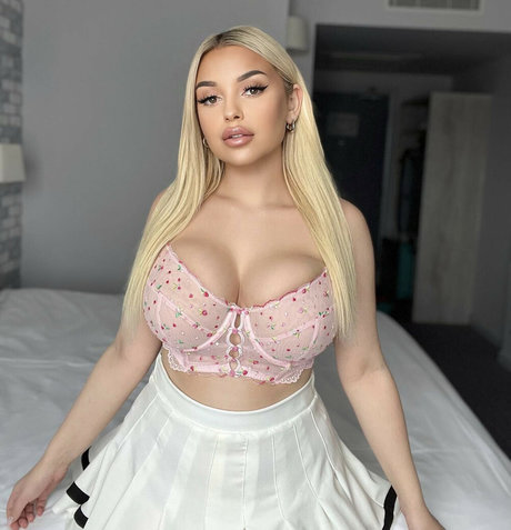 Nacktes geleaktes OnlyFans-Foto von Miawills1998