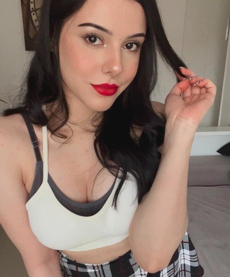 Nacktes geleaktes OnlyFans-Foto von Emilyisredcoat