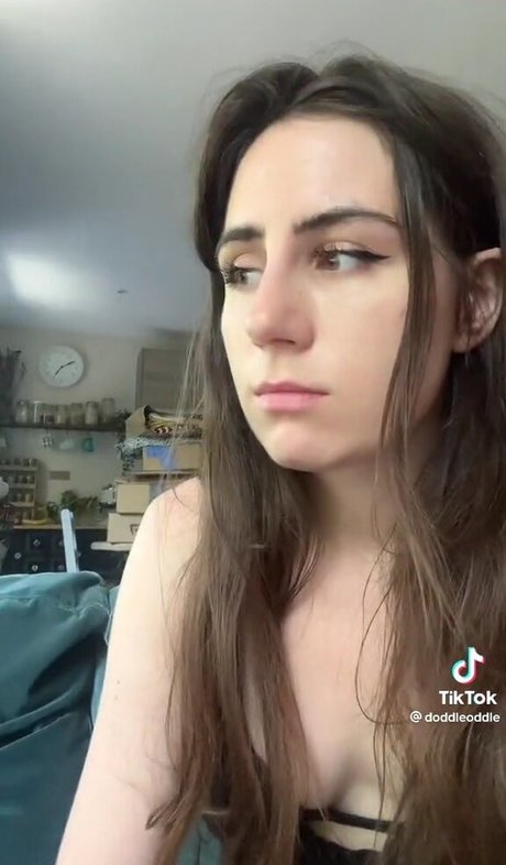 Nacktes geleaktes OnlyFans-Foto von Doddleoddle