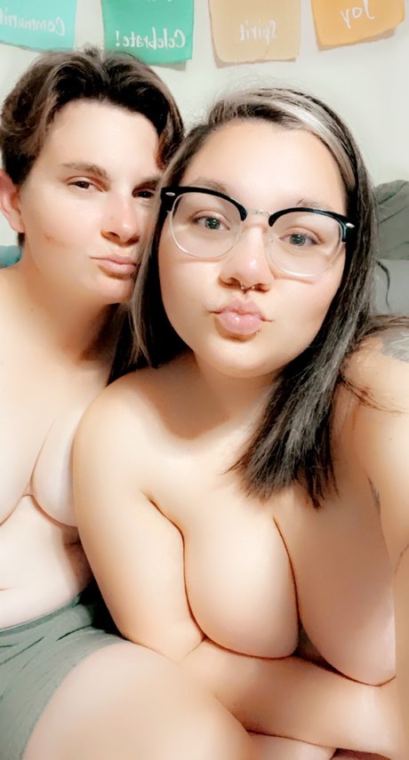 Nacktes geleaktes OnlyFans-Foto von Angela