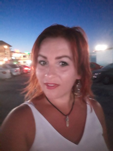 Nacktes geleaktes OnlyFans-Foto von Leosunqueen