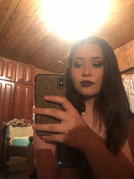 Nacktes geleaktes OnlyFans-Foto von Cailei