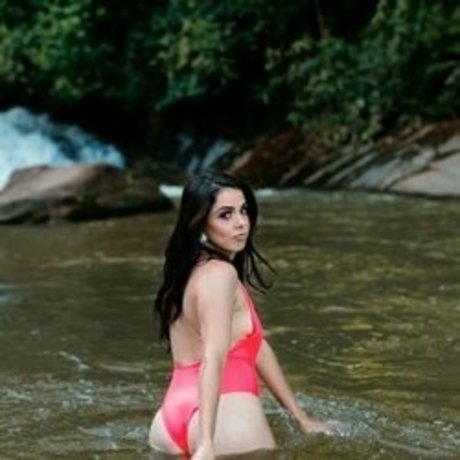 Nacktes geleaktes OnlyFans-Foto von Ana