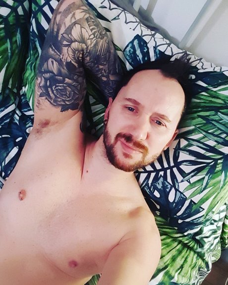 Nacktes geleaktes OnlyFans-Foto von Lee