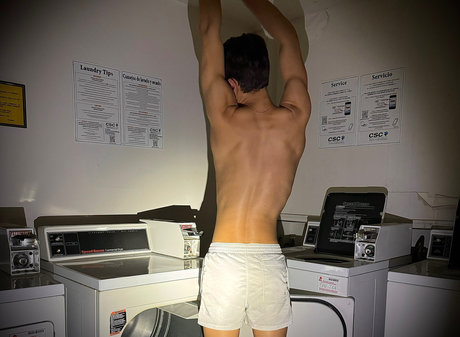 Nacktes geleaktes OnlyFans-Foto von Lee King