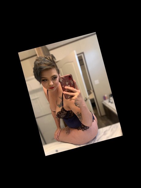 Nacktes geleaktes OnlyFans-Foto von Leah Baby