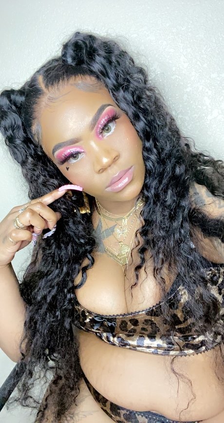 Nacktes geleaktes OnlyFans-Foto von Ladylawsta