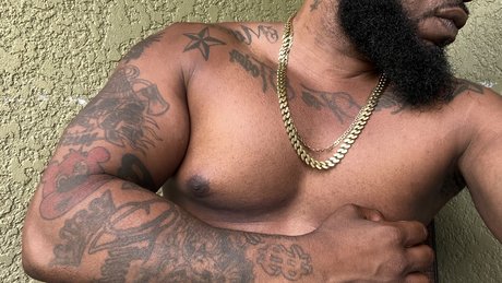 Nacktes geleaktes OnlyFans-Foto von Lionel B