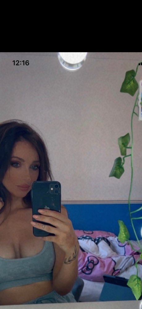 Nacktes geleaktes OnlyFans-Foto von Lily