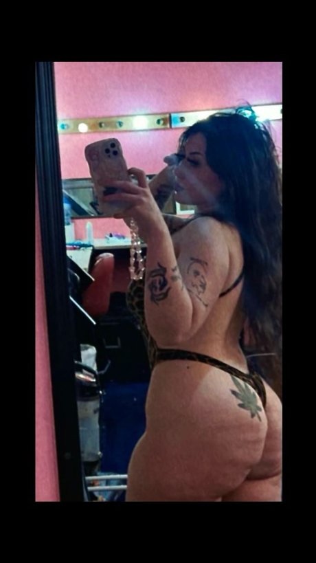 Nacktes geleaktes OnlyFans-Foto von  