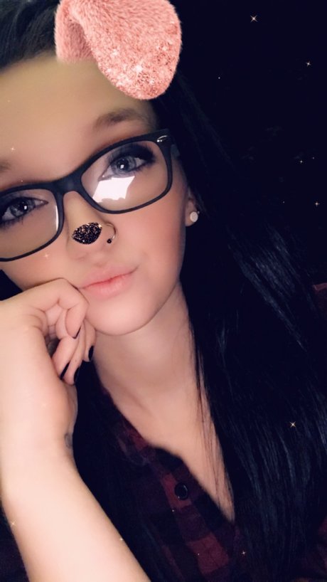 Nacktes geleaktes OnlyFans-Foto von Momma Leo 
