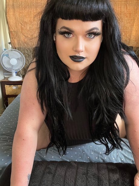 Nacktes geleaktes OnlyFans-Foto von Lillith Rotten
