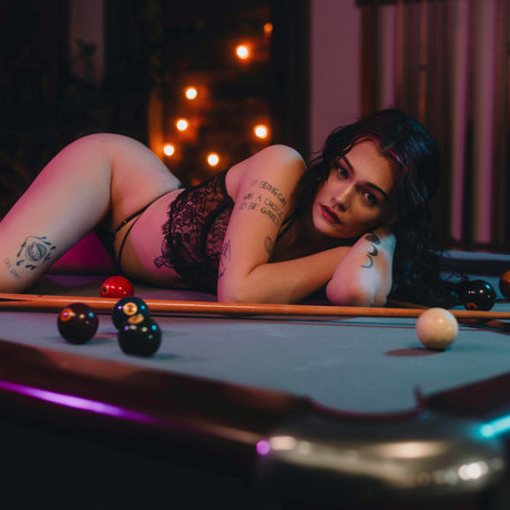 Nacktes geleaktes OnlyFans-Foto von Miss Shy