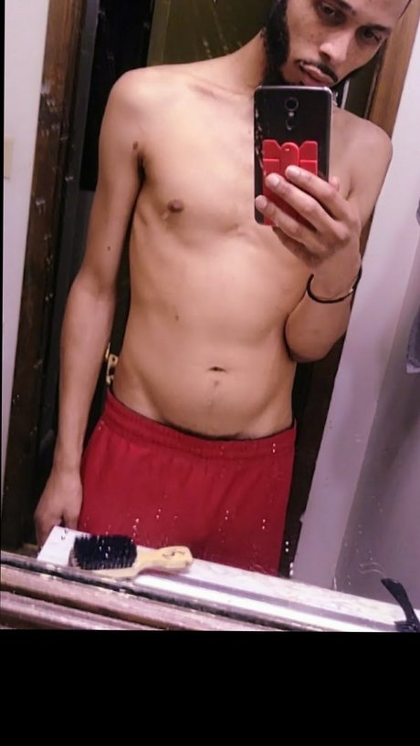Nacktes geleaktes OnlyFans-Foto von Bluew
