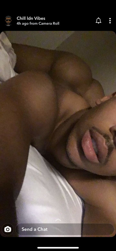 Nacktes geleaktes OnlyFans-Foto von Lowdownbrown