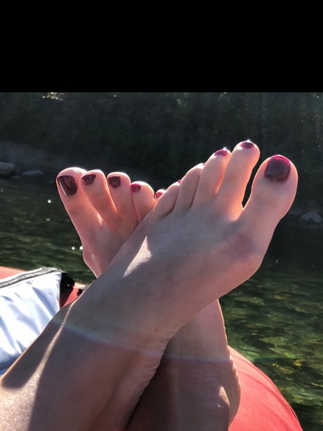 Nacktes geleaktes OnlyFans-Foto von Lovelyfeet699