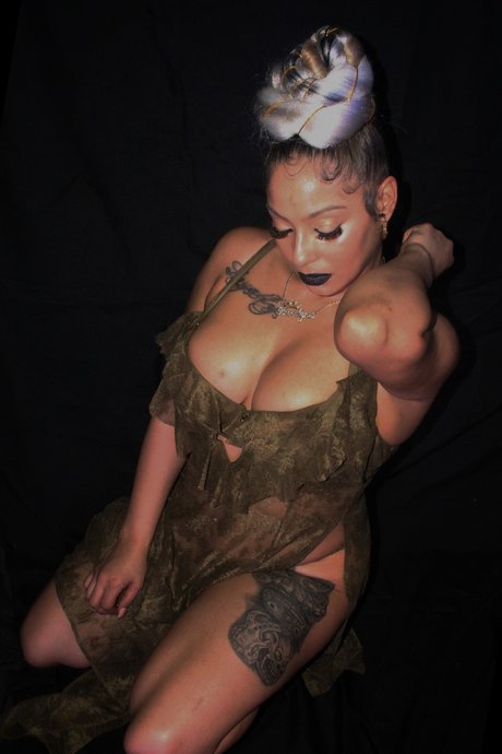 Nacktes geleaktes OnlyFans-Foto von Brooklynn Loyalty Love