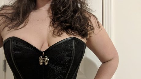 Nacktes geleaktes OnlyFans-Foto von Bree Loves