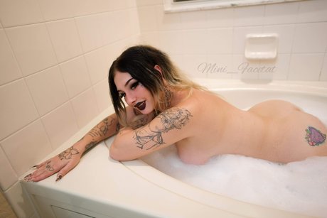 Nacktes geleaktes OnlyFans-Foto von Baby Girl Brea