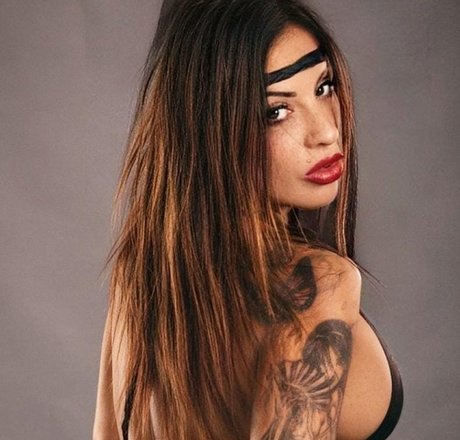 Nacktes geleaktes OnlyFans-Foto von Lola Ruiz Pstar