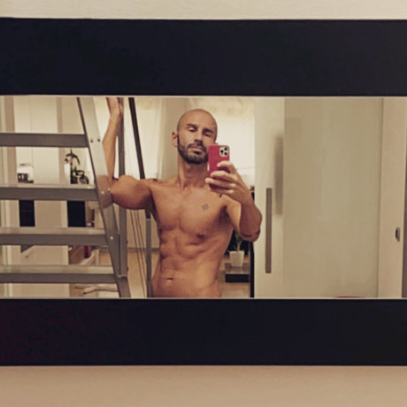 Nacktes geleaktes OnlyFans-Foto von Lorenzice