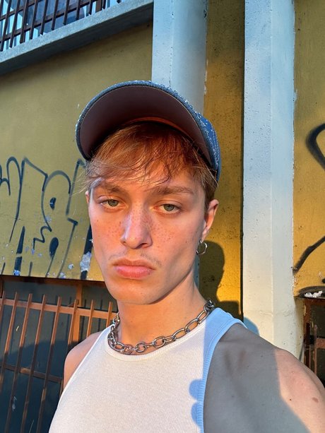 Nacktes geleaktes OnlyFans-Foto von Longblond