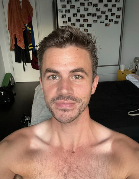 Nacktes geleaktes OnlyFans-Foto von U36333469
