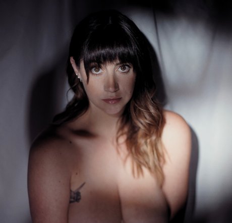 Nacktes geleaktes OnlyFans-Foto von Lolo Woods