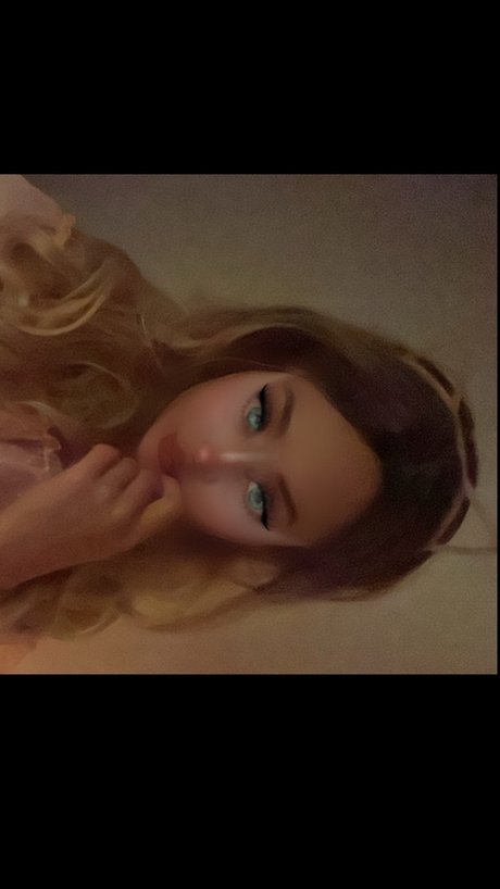 Nacktes geleaktes OnlyFans-Foto von Lolimollygirl
