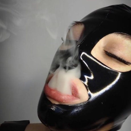 Nacktes geleaktes OnlyFans-Foto von Lolilove420free