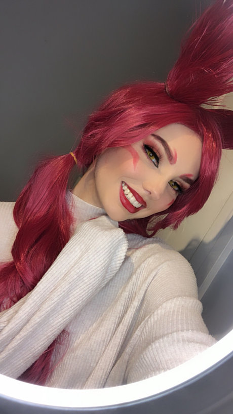 Nacktes geleaktes OnlyFans-Foto von Lola Velvet