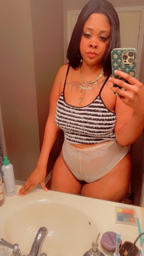 Nacktes geleaktes OnlyFans-Foto von Lola Fetishes