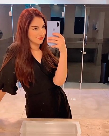 Nacktes geleaktes OnlyFans-Foto von Lola