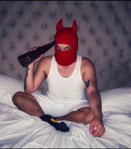 Nacktes geleaktes OnlyFans-Foto von Locobandz