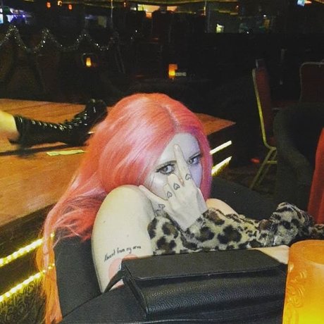 Nacktes geleaktes OnlyFans-Foto von Lizzy Kitty