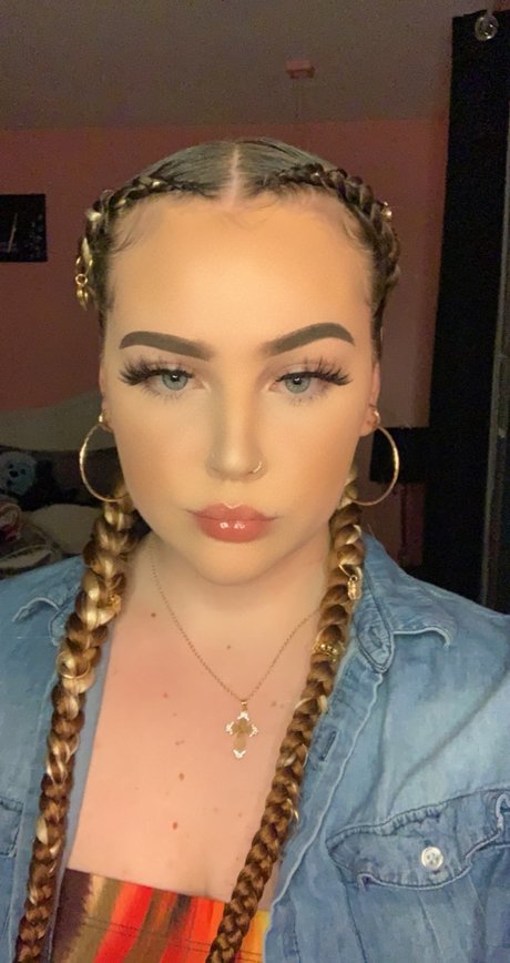 Nacktes geleaktes OnlyFans-Foto von Olivia Nasty