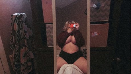 Nacktes geleaktes OnlyFans-Foto von Lynn