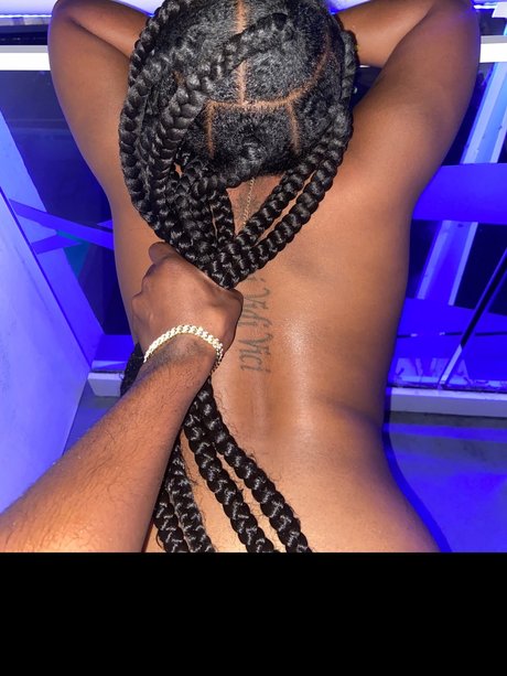 Nacktes geleaktes OnlyFans-Foto von Dc Productions
