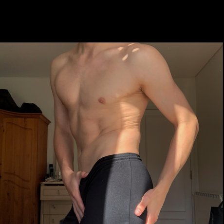Nacktes geleaktes OnlyFans-Foto von Cyril Luzin