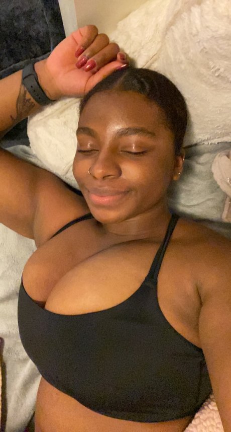 Nacktes geleaktes OnlyFans-Foto von Lusting Libra 