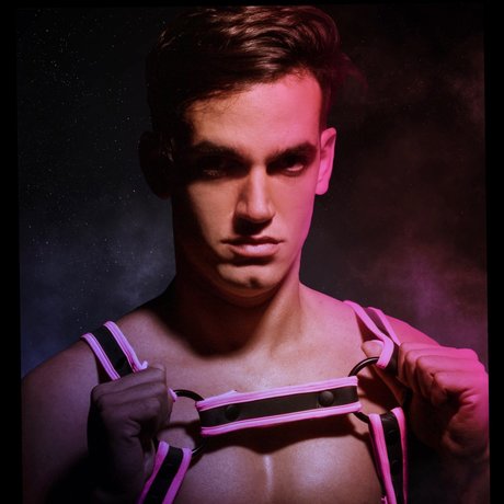 Nacktes geleaktes OnlyFans-Foto von Luke Taylor