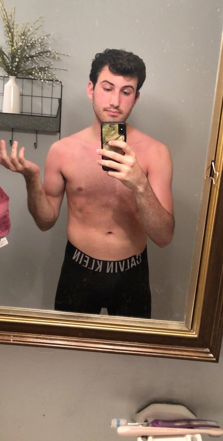 Nacktes geleaktes OnlyFans-Foto von Luke Steel