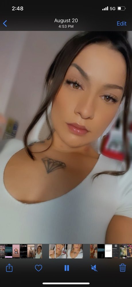 Nacktes geleaktes OnlyFans-Foto von Nikki