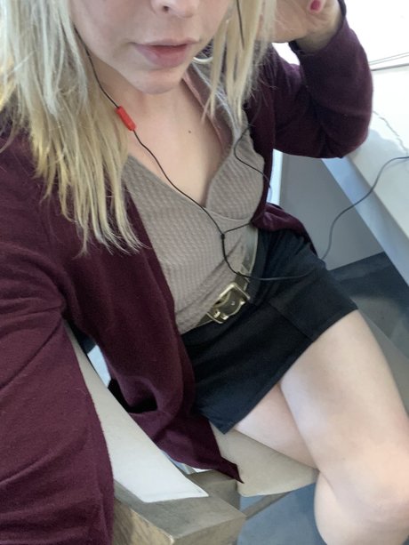 Nacktes geleaktes OnlyFans-Foto von Lucy Minnie