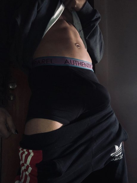Nacktes geleaktes OnlyFans-Foto von Lcifer Boy