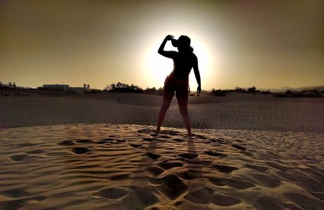 Nacktes geleaktes OnlyFans-Foto von Lua Nusa Explicit 