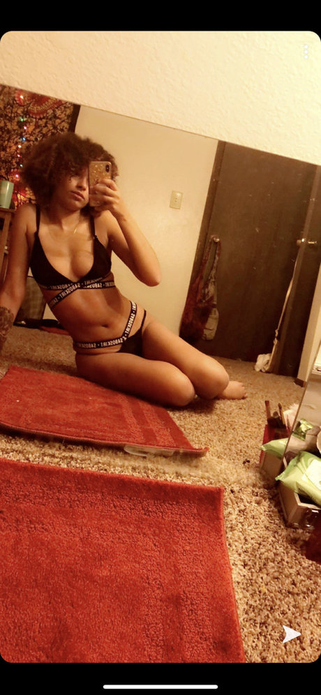 Nacktes geleaktes OnlyFans-Foto von Marlie